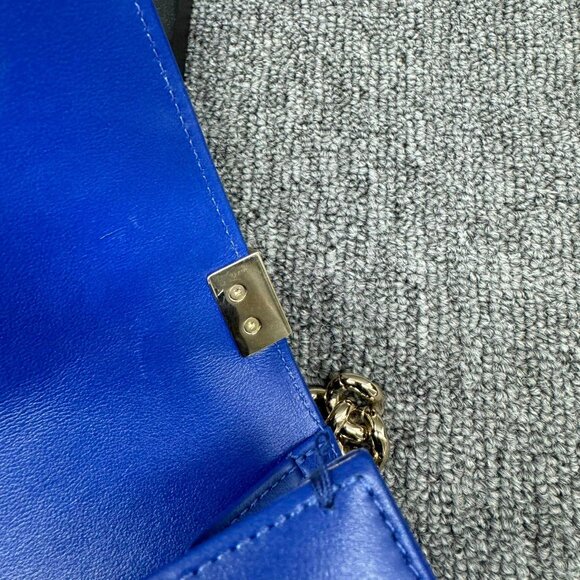 100% Authentic Chanel Boy Medium Caviar Shoulder Bag - Picture 10 of 14